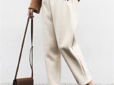 罗圈腿裤子穿搭全攻略 轻松修饰腿型自信出门