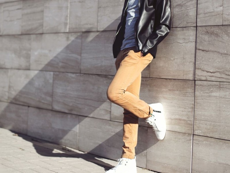 黑色卫衣搭配裤子颜色全攻略让你穿出范儿