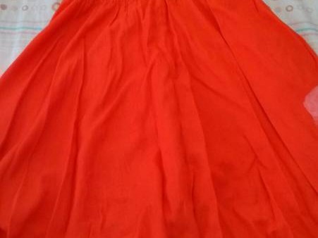 红色穿搭不踩雷秘籍 这样选红色高级又显白