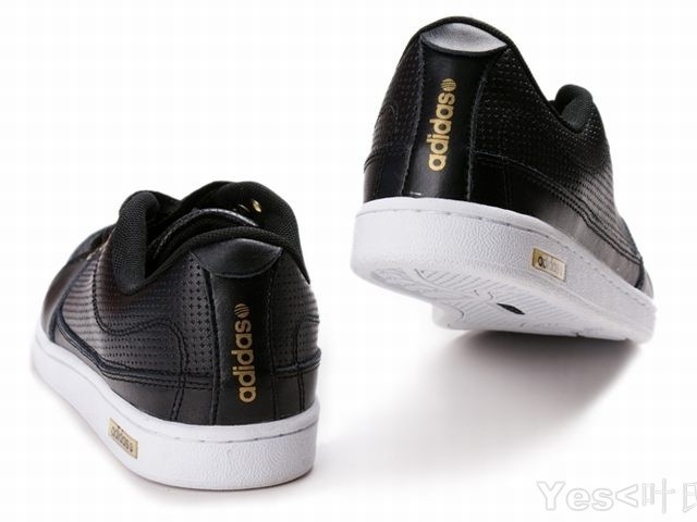 解密阿迪达斯 从三条纹到生活方式的德国运动传奇