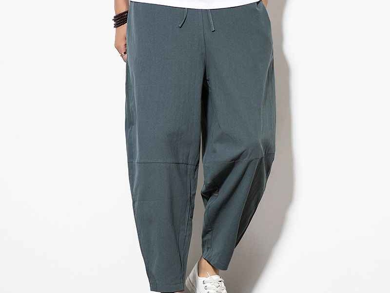 别再只穿基础款了！这条“中式牛仔长裤”，让你把文化穿在身上