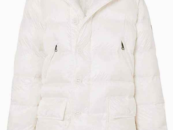 冬天挑羽绒服颜色别瞎买 这些坑踩了肠子都悔青