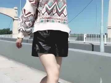 皮短裤搭配上衣秘籍看这里就对了