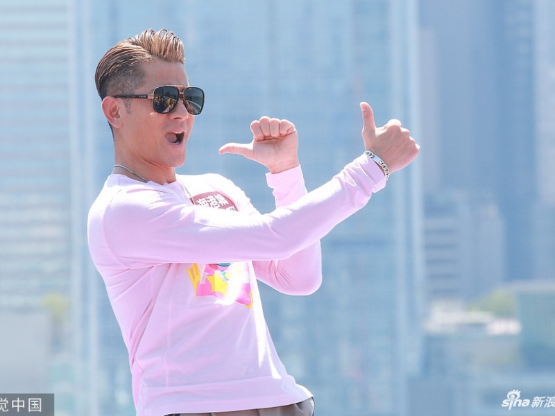 街舞新人必看穿搭指南让你秒变老炮儿