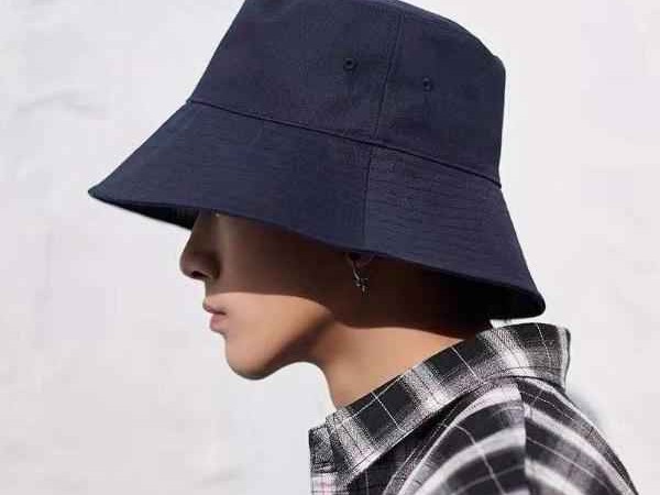 男生帽子搭配全指南 从脸型到发型找到你的本命帽